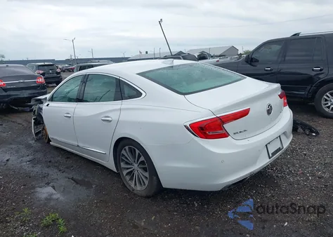 2017 Buick Lacrosse Essence z USA, uszkodzony, nr VIN 1G4ZP5SS8HU130705